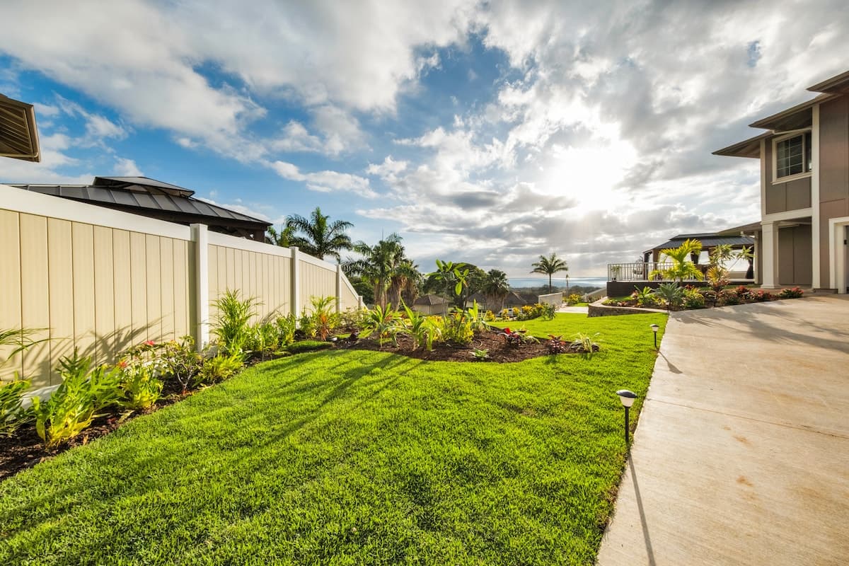 Home in Waianae · ★4.9 · 4 bedrooms · 6 beds · 2.5 private baths - Photo 1