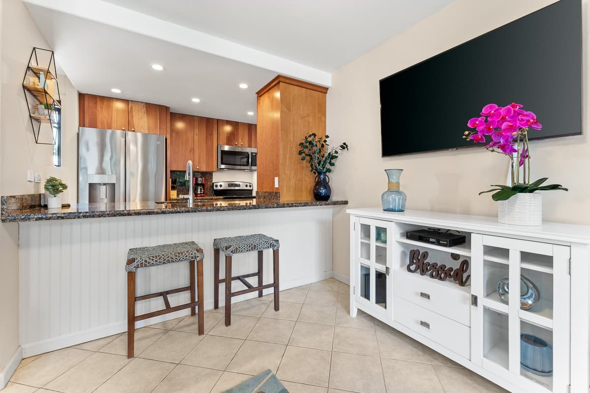 Awesome Oceanfront Condo KR207 - Photo 3