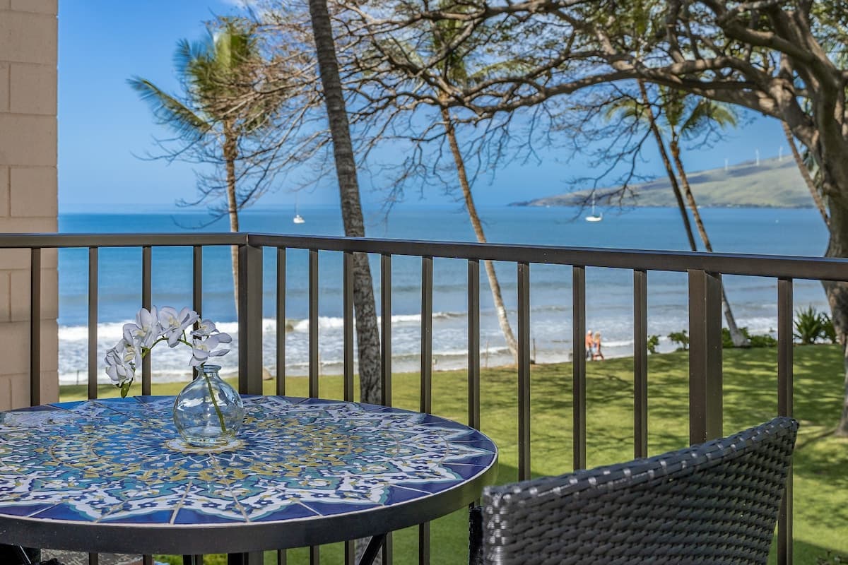 Awesome Oceanfront Condo KR207 - Photo 1
