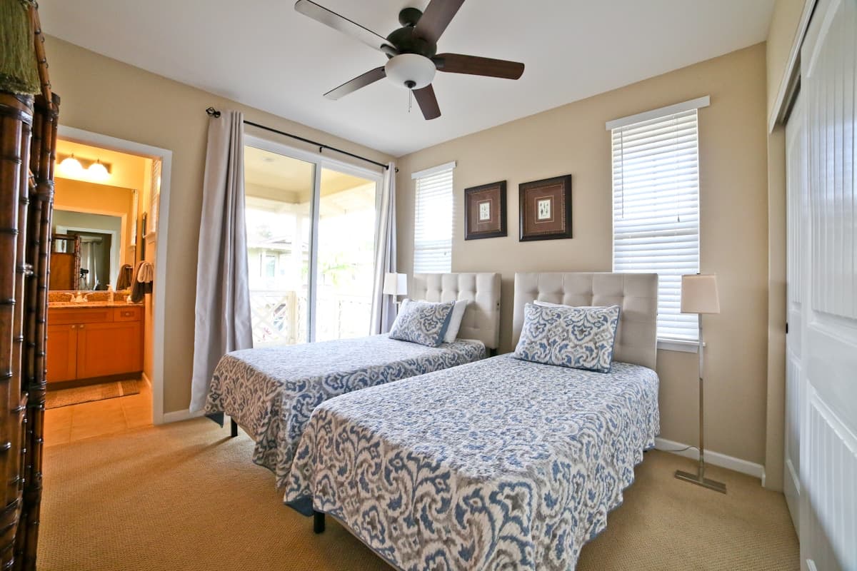 Townhouse in Princeville · ★4.91 · 4 bedrooms · 5 beds · 2.5 baths - Photo 2