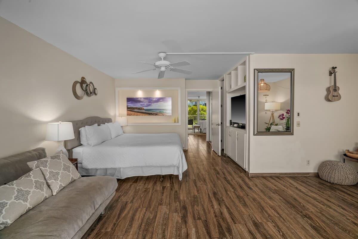 Condo in Princeville · ★4.93 · 1 bedroom · 2 beds · 2 baths - Photo 3