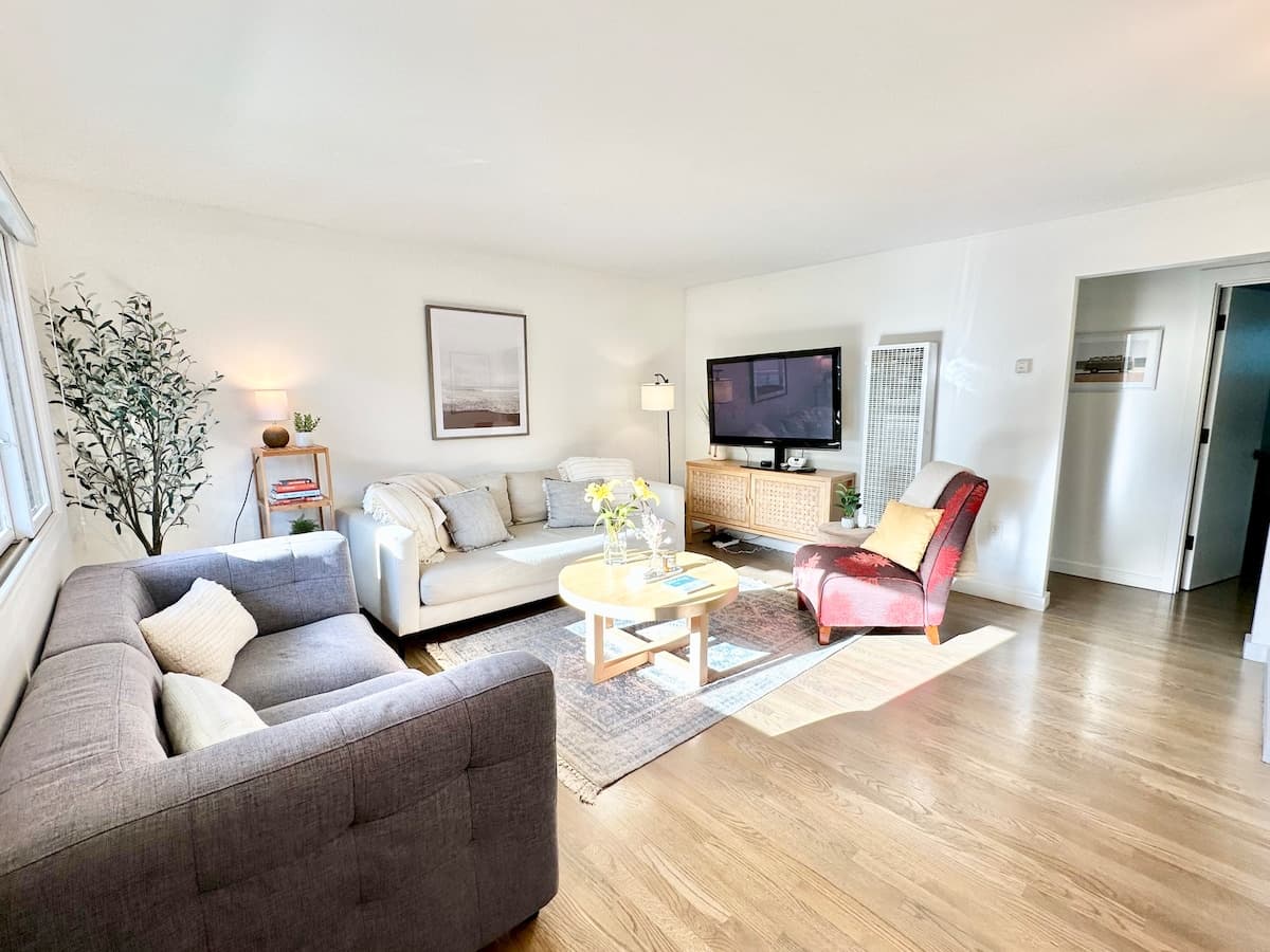 Noe Valley Flat Near Slow Sanchez Street - Photo 1