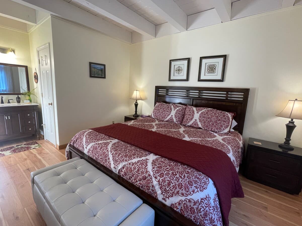 Cabin in Incline Village · ★4.97 · 3 bedrooms · 4 beds · 2.5 private baths - Photo 1