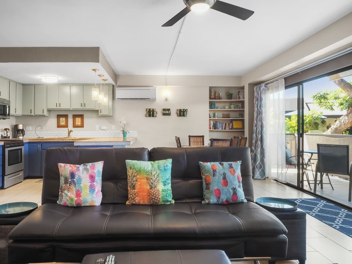 2 bd/2 bath Modern Ali’i Dr Condo right in town! - Photo 3