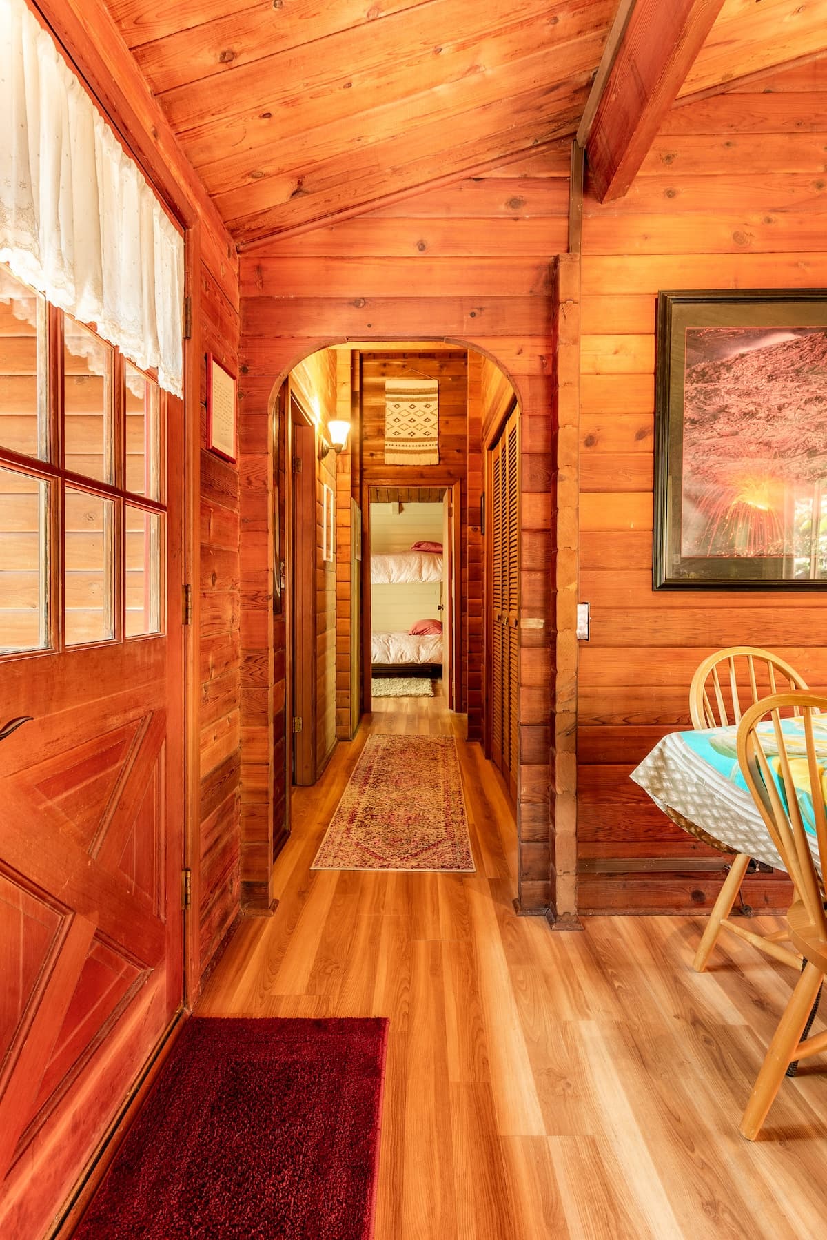 Cabin in Volcano · ★4.93 · 2 bedrooms · 3 beds · 1 bath - Photo 2