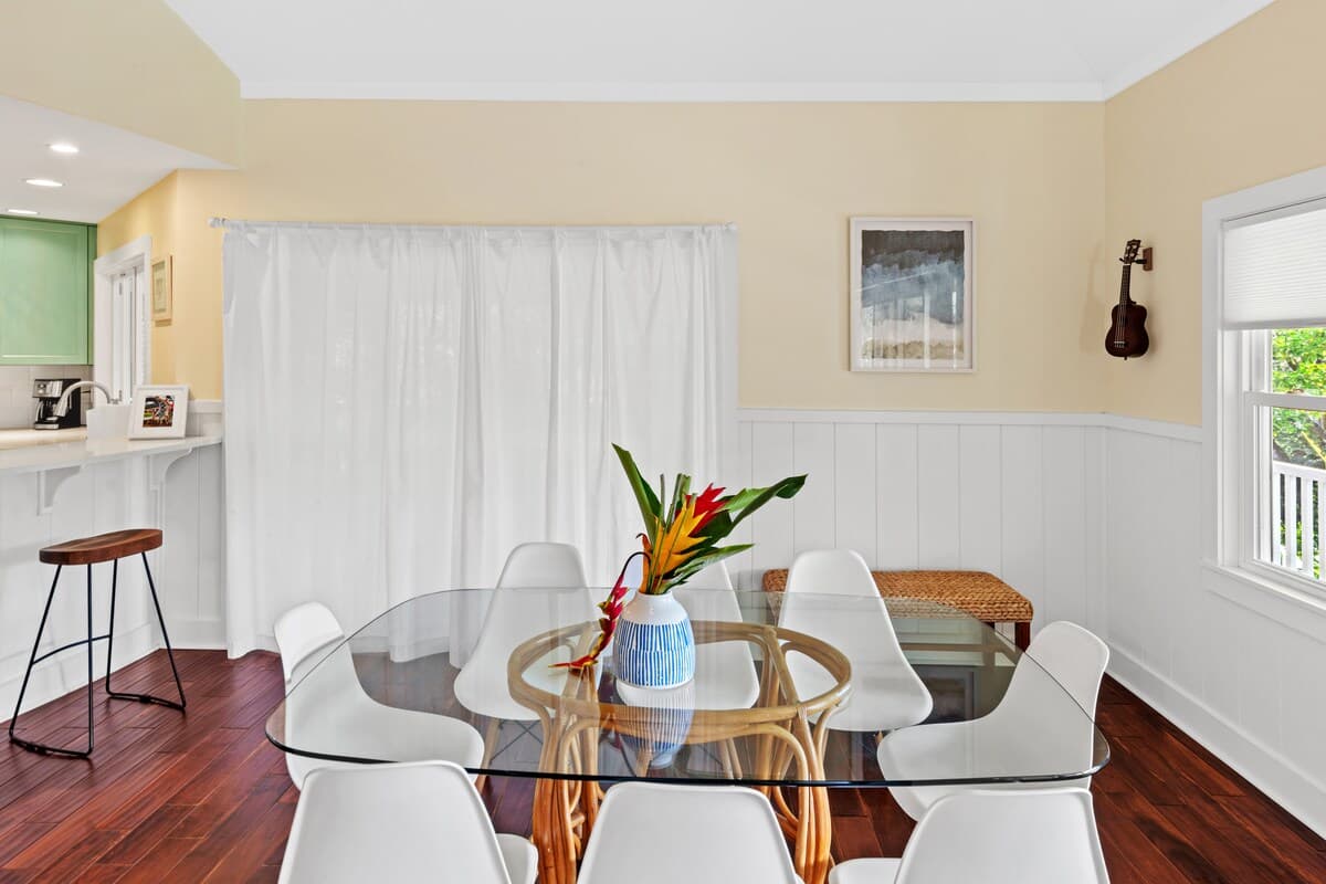 Home in Princeville · ★4.98 · 4 bedrooms · 5 beds · 2.5 private baths - Photo 4