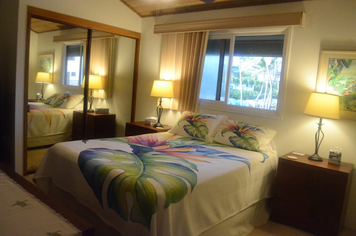 Condo in Poipu Koloa · ★4.89 · 3 bedrooms · 4 beds · 2.5 private baths - Photo 3