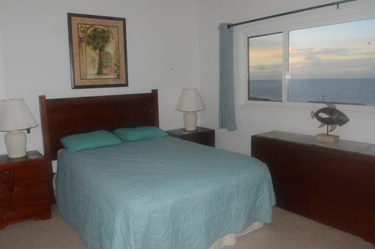 Condo in Poipu Koloa · ★4.89 · 3 bedrooms · 4 beds · 2.5 private baths - Photo 2