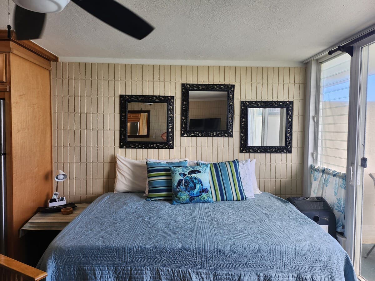 Condo in Hauula · ★4.67 · 1 bedroom · 2 beds · 1 private bath - Photo 5