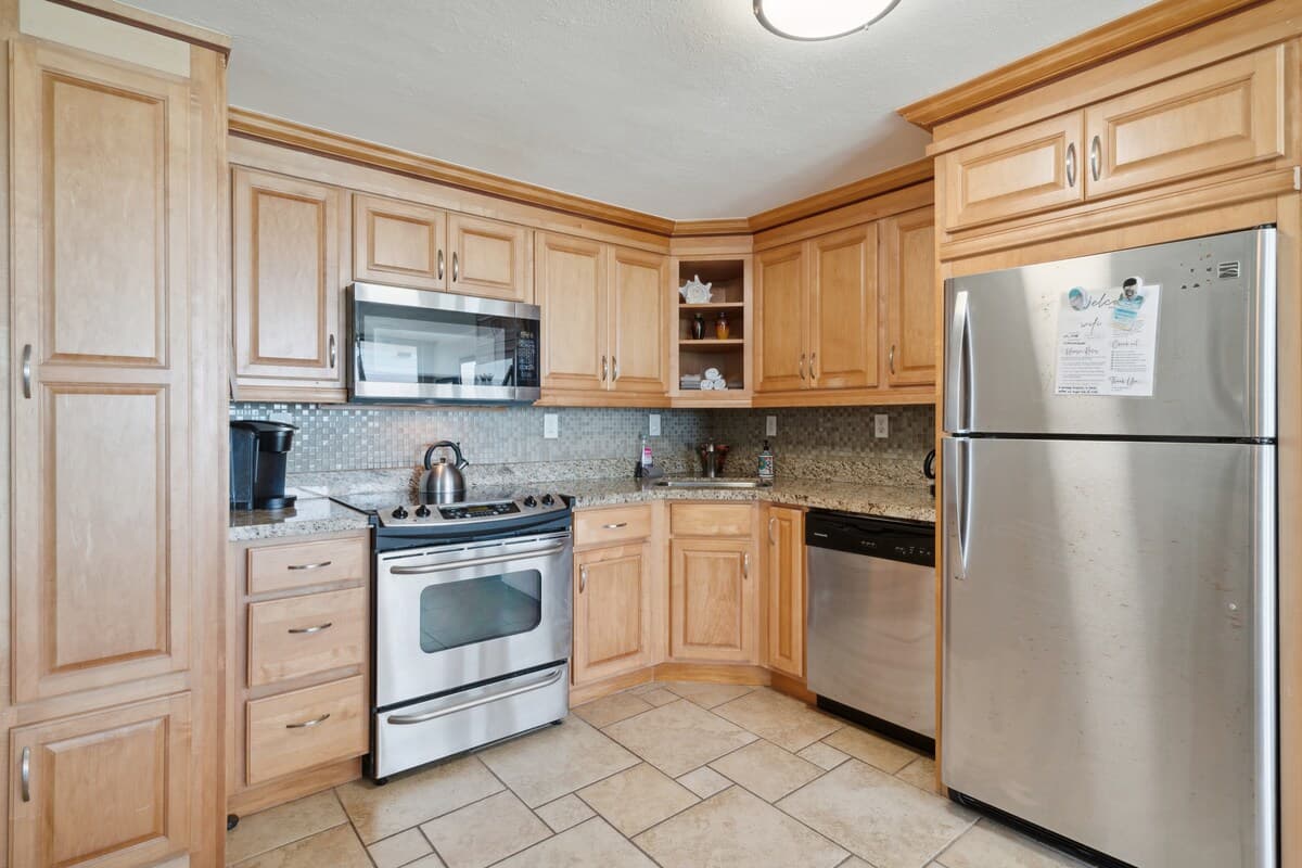 Condo in Hauula · ★4.67 · 1 bedroom · 2 beds · 1 private bath - Photo 3