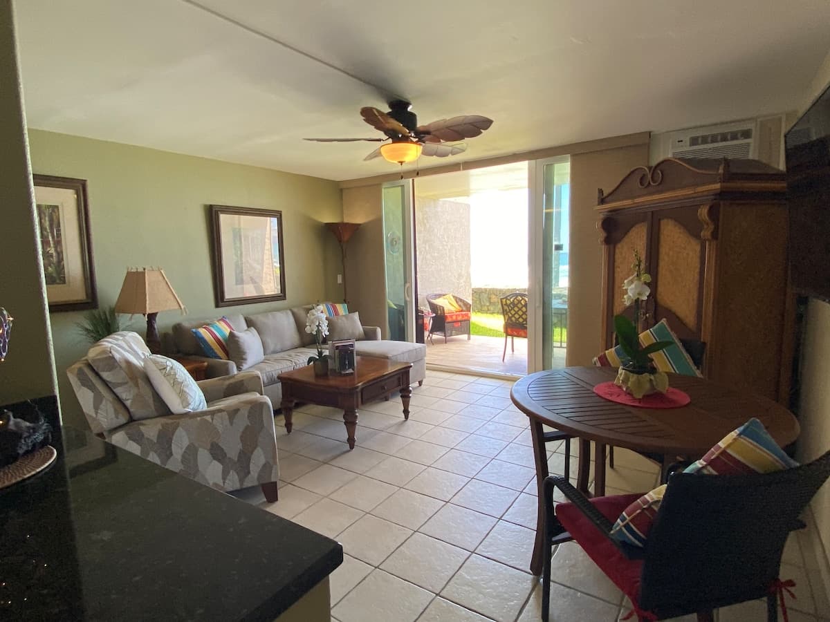 Condo in Kailua-Kona · ★4.9 · 1 bedroom · 1 bed · 1 bath - Photo 3