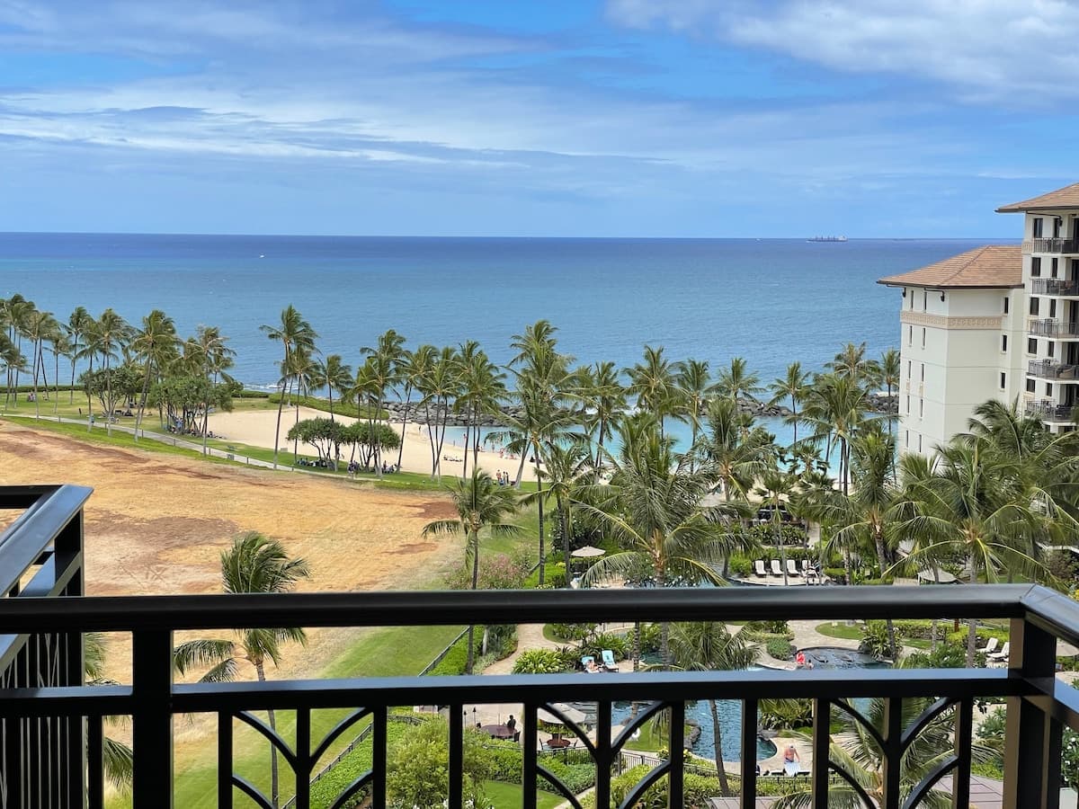 Villa in Honolulu County · ★4.97 · 2 bedrooms · 4 beds · 2 private baths - Photo 1