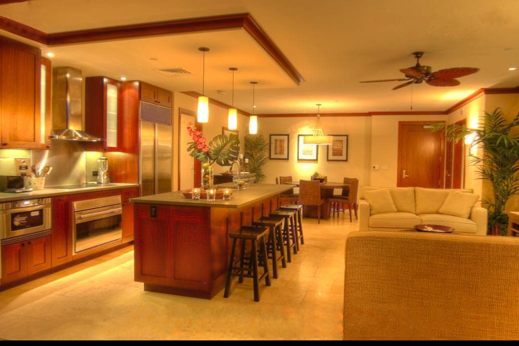 Villa in Honolulu County · ★4.97 · 2 bedrooms · 4 beds · 2 private baths - Photo 2