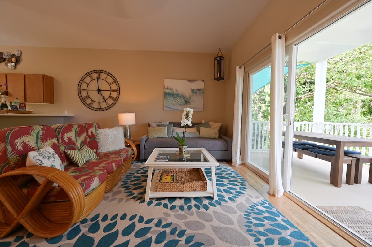 Villa in Pahoa · ★4.8 · 3 bedrooms · 5 beds · 2 baths - Photo 5
