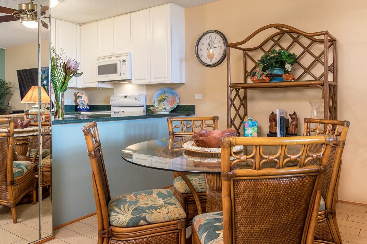 Condo in Kihei · ★4.71 · 2 bedrooms · 3 beds · 2 private baths - Photo 5