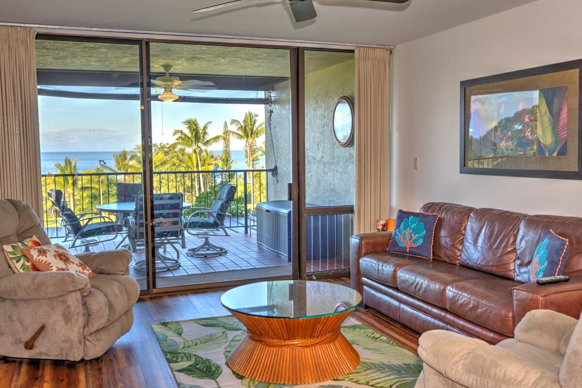 Condo in Kailua-Kona · ★4.86 · 2 bedrooms · 4 beds · 2 private baths - Photo 1