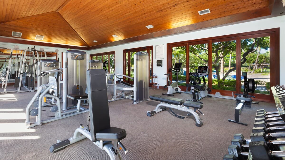 Home in Waimea · ★4.63 · 4 bedrooms · 8 beds · 3 baths - Photo 3