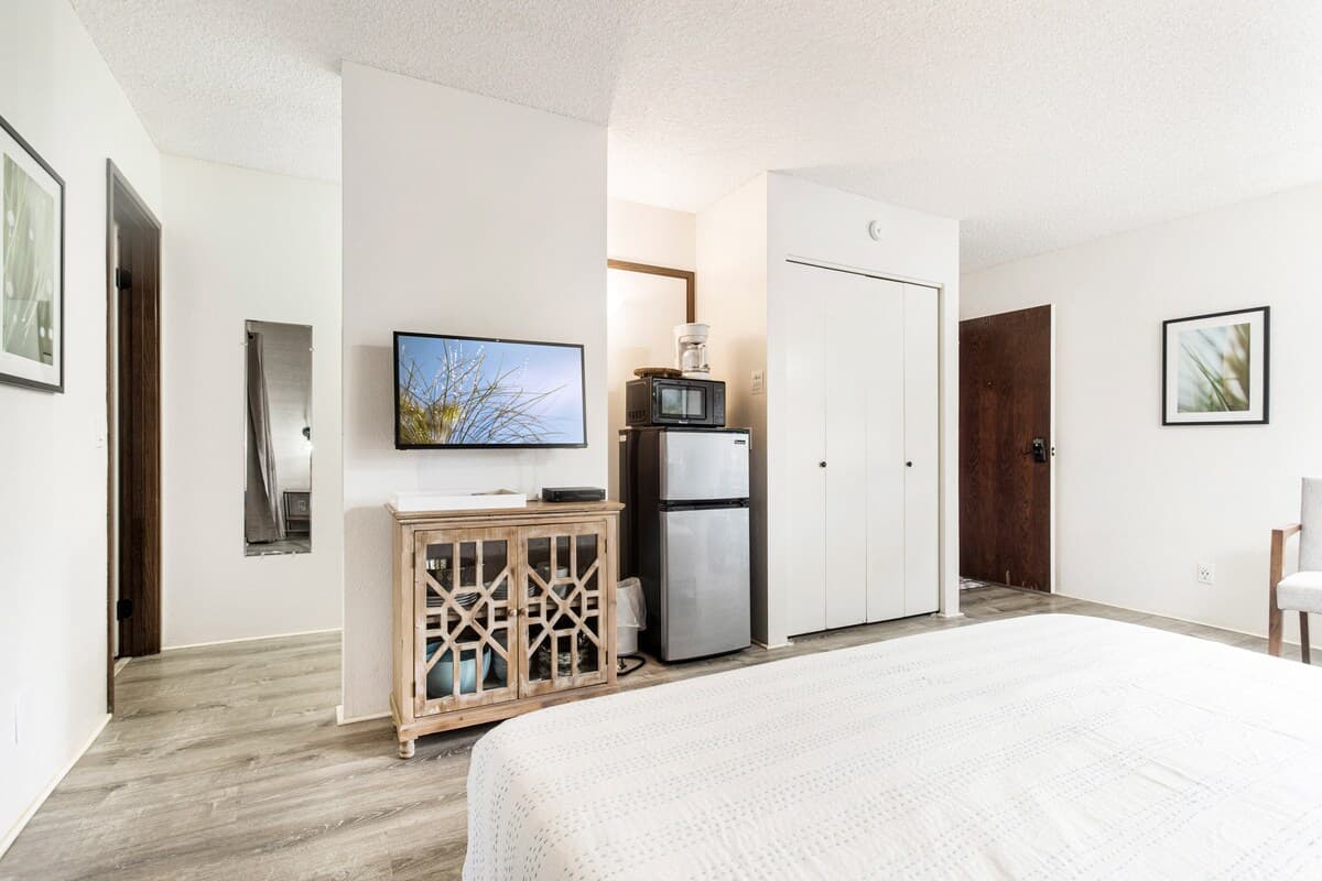 Condo in Princeville · ★4.77 · Studio · 1 bed · 1 bath - Photo 4
