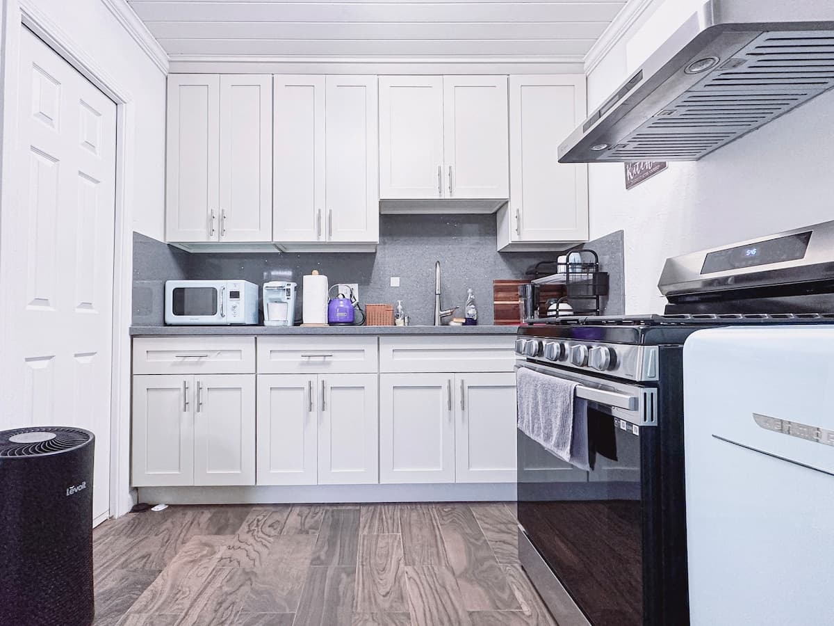 Private Lv&Full Kitchen 1Br1Ba w/ Separate Entry - Photo 1