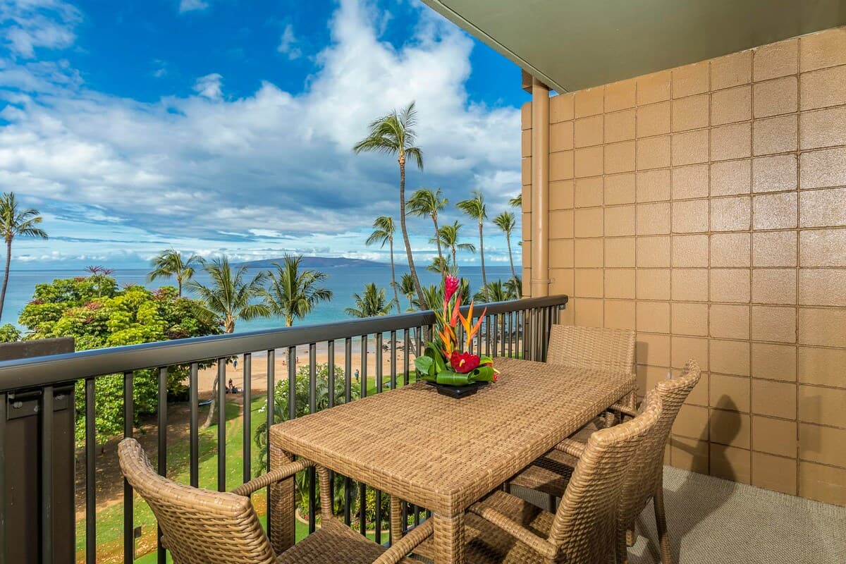 Condo in Kihei · ★4.91 · 2 bedrooms · 3 beds · 2 baths - Photo 3