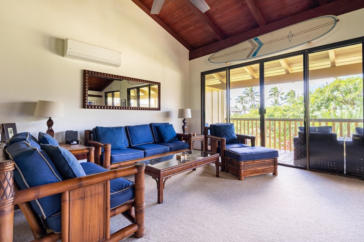 Townhouse in Koloa · ★4.75 · 2 bedrooms · 4 beds · 2 baths - Photo 3