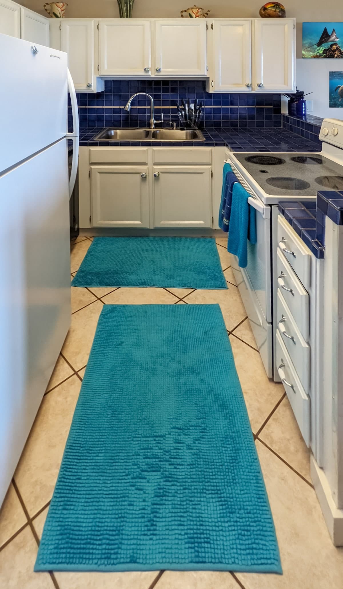 Condo in Kihei · ★4.95 · 1 bedroom · 2 beds · 1 bath - Photo 5