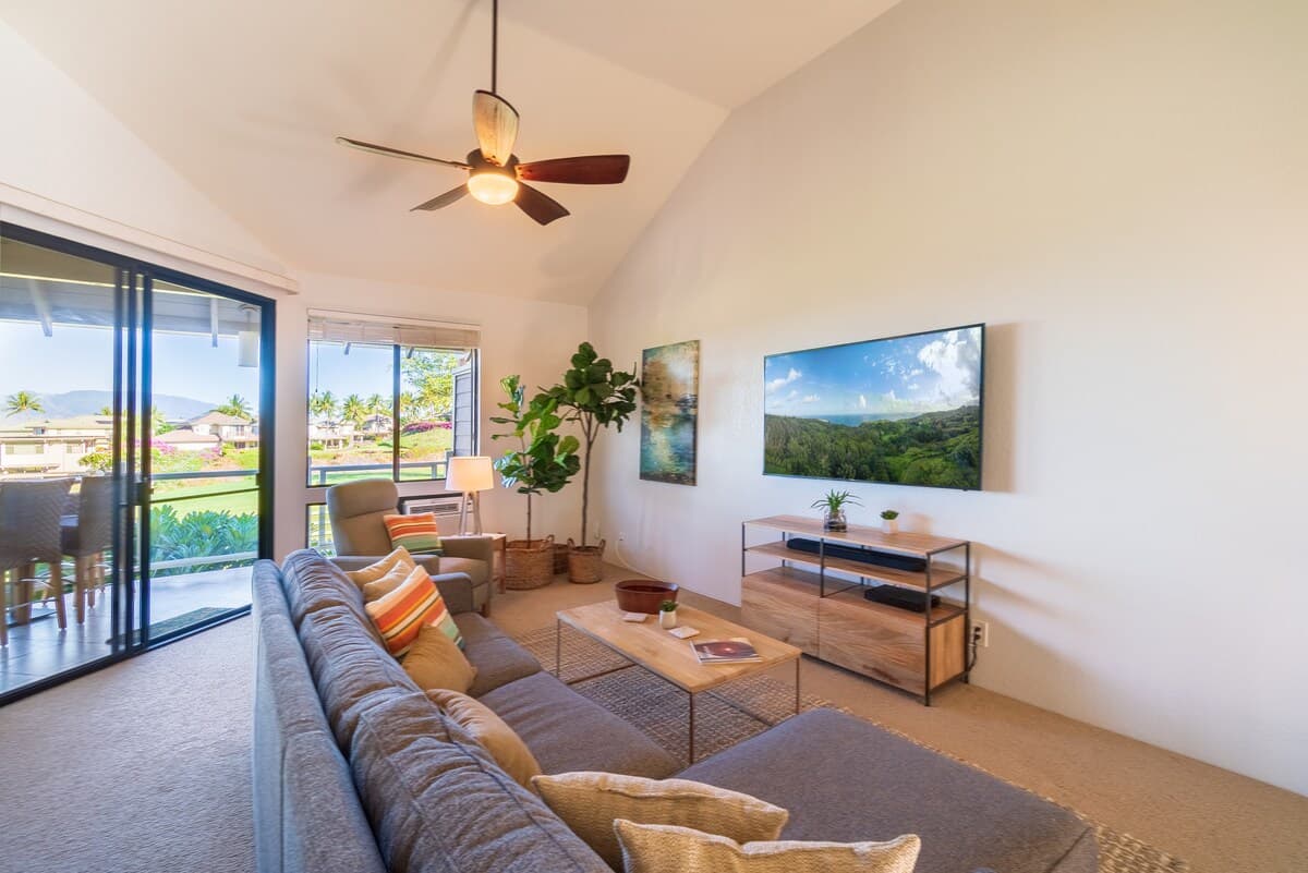 Condo in Wailea · ★4.98 · 1 bedroom · 2 beds · 2 baths - Photo 3