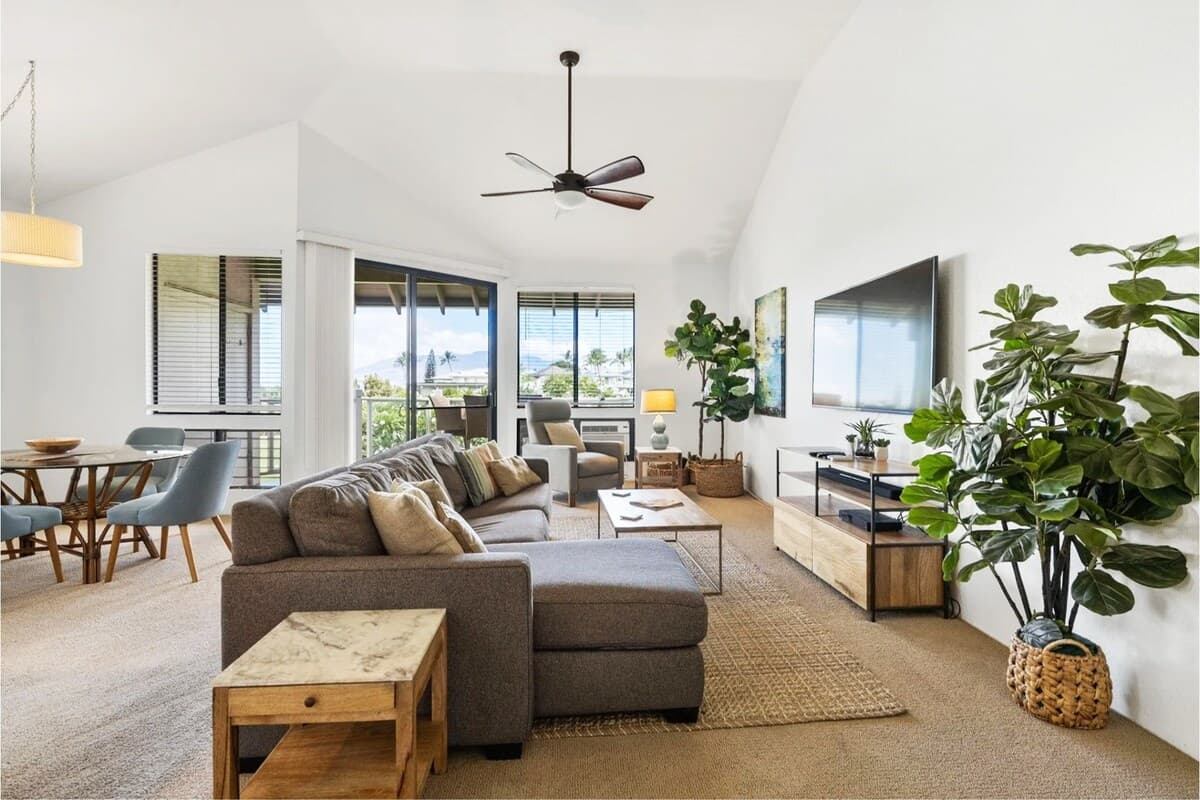 Condo in Wailea · ★4.98 · 1 bedroom · 2 beds · 2 baths - Photo 2