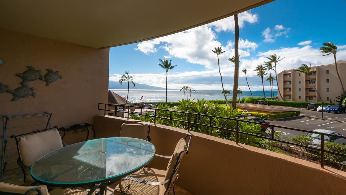 Condo in Wailuku · ★4.95 · 1 bedroom · 1 bed · 1 private bath - Photo 5