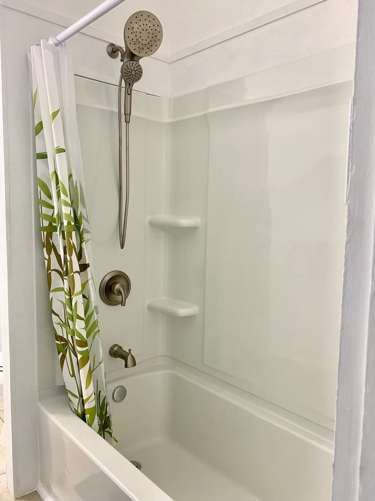 Home in Kailua · ★4.9 · 2 bedrooms · 3 beds · 1 private bath - Photo 2