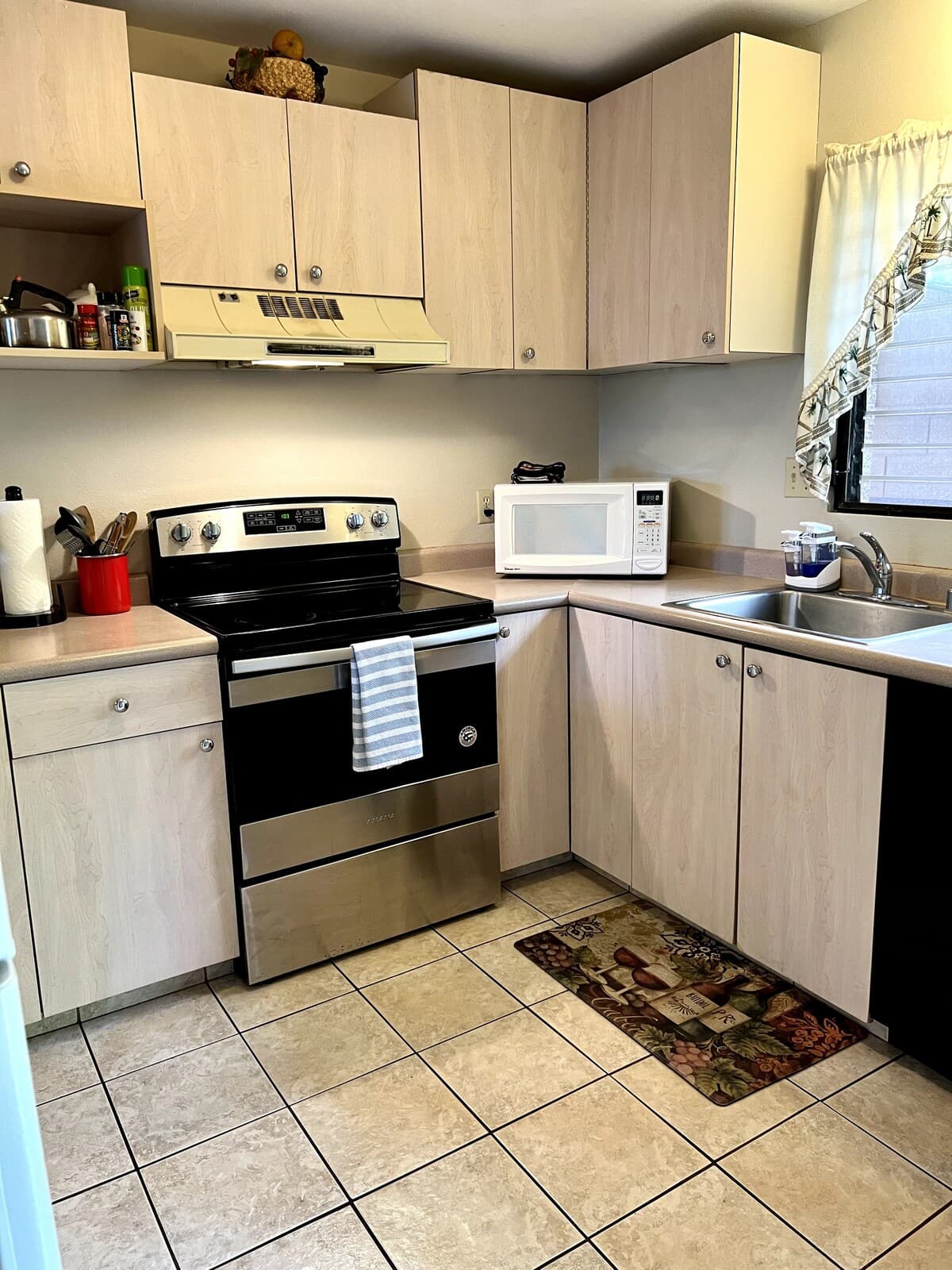 Condo in Kihei · ★4.74 · 2 bedrooms · 3 beds · 2 shared baths - Photo 3