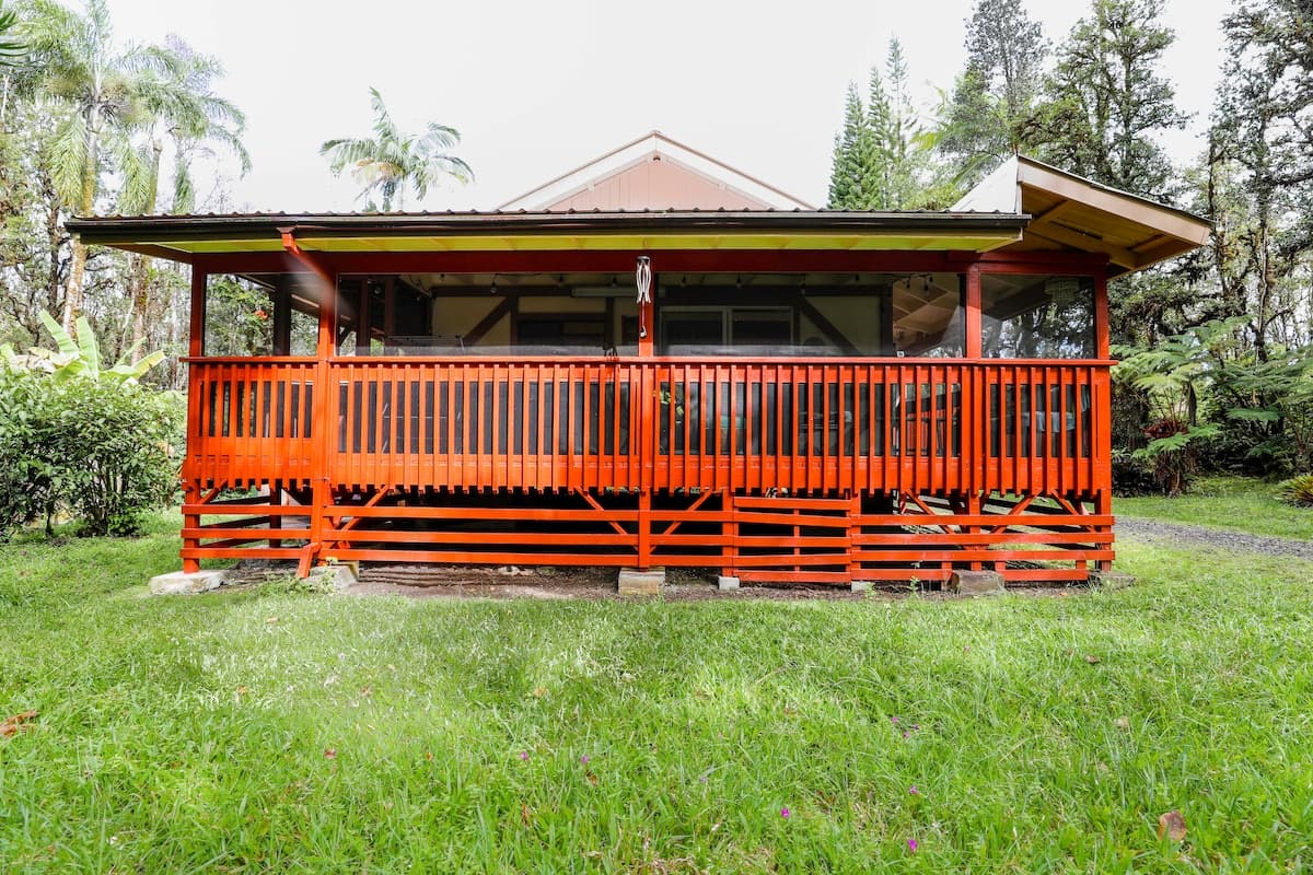 Home in Mountain View · ★4.93 · 2 bedrooms · 2 beds · 1.5 baths - Photo 1