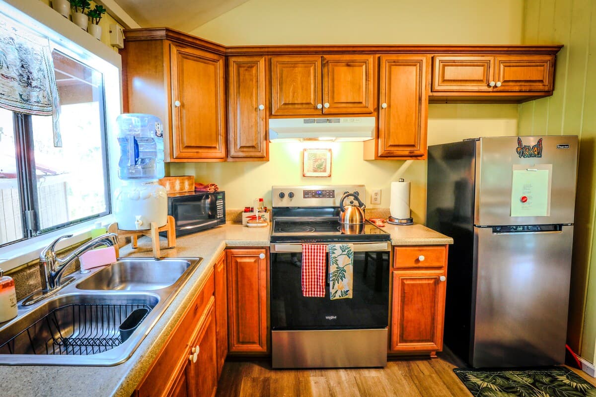 Home in Mountain View · ★4.93 · 2 bedrooms · 2 beds · 1.5 baths - Photo 4