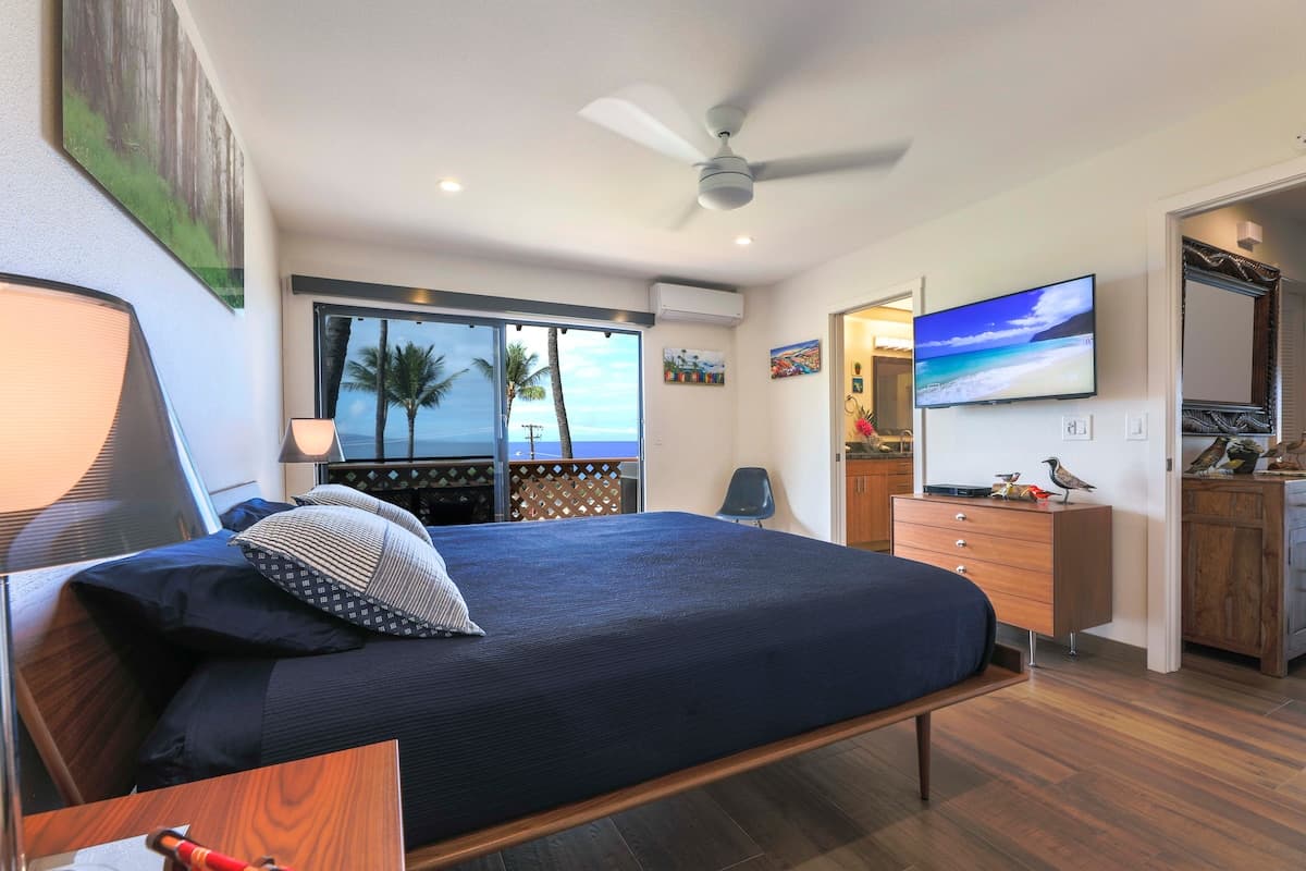 Condo in Kihei · ★4.98 · 2 bedrooms · 4 beds · 2 baths - Photo 4