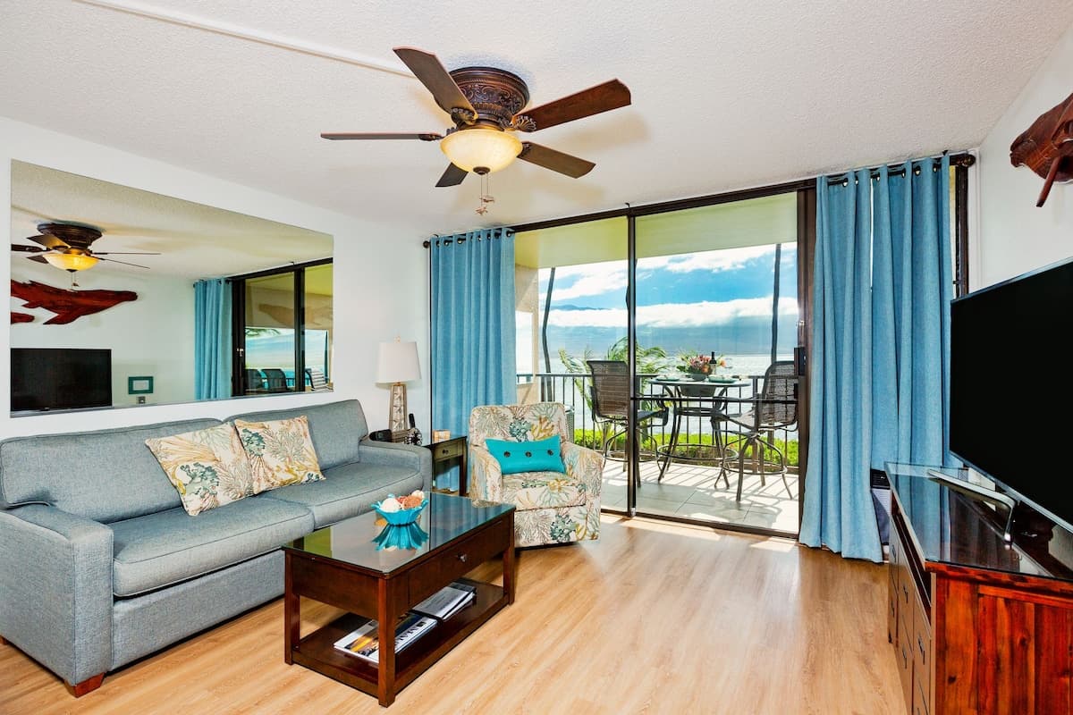 Condo in Maalaea · ★4.96 · 1 bedroom · 1 bed · 1 bath - Photo 1