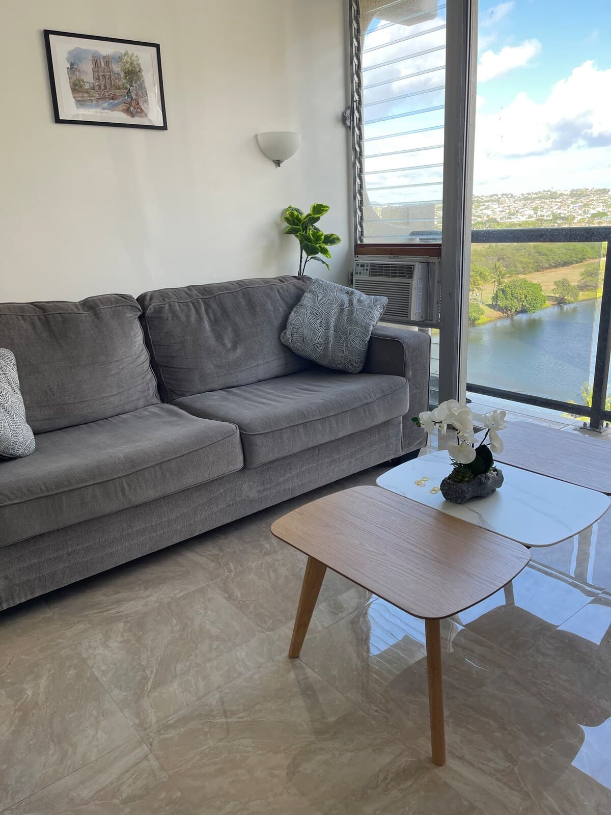 Condo in Honolulu · ★4.81 · 1 bedroom · 2 beds · 1 shared bath - Photo 5