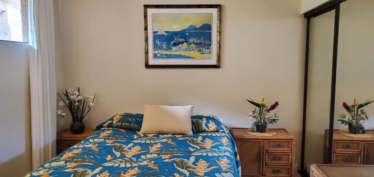 Condo in Lahaina · ★4.87 · 2 bedrooms · 2 beds · 2 baths - Photo 5