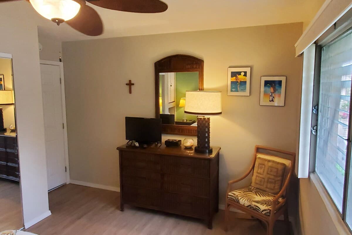 Condo in Kihei · ★4.71 · 1 bedroom · 2 beds · 1 private bath - Photo 2