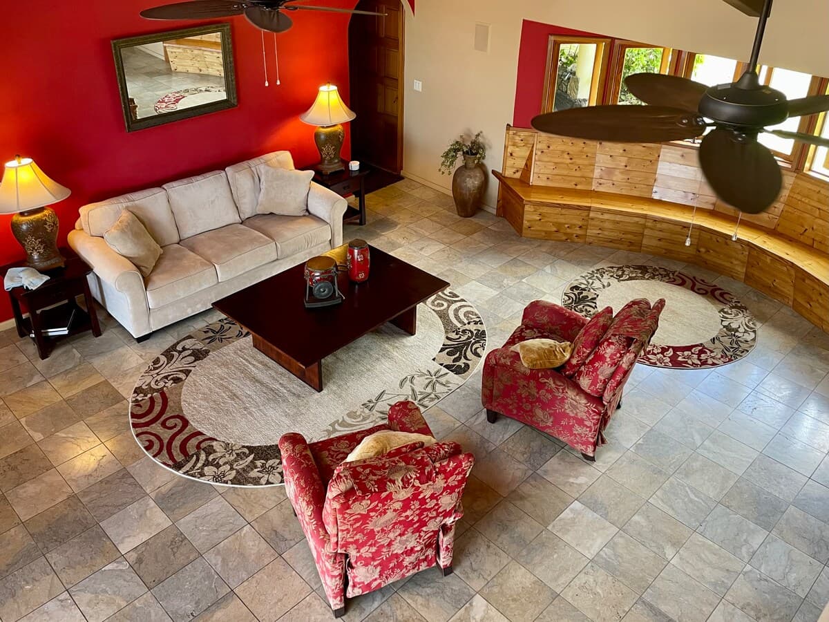 Home in Captain Cook · ★4.9 · 6 bedrooms · 7 beds · 5 baths - Photo 1