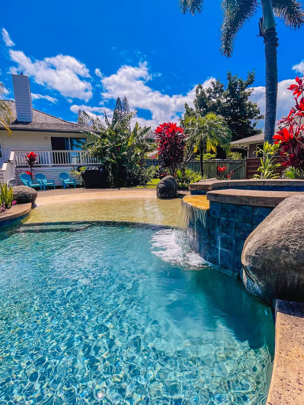 Home in Haiku-Pauwela · ★4.88 · 3 bedrooms · 4 beds · 2 baths - Photo 4