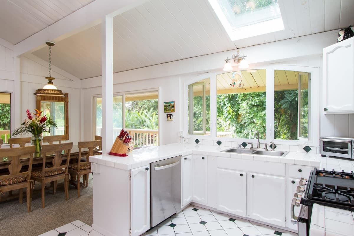 Home in Hanalei · ★4.97 · 3 bedrooms · 4 beds · 2 baths - Photo 5
