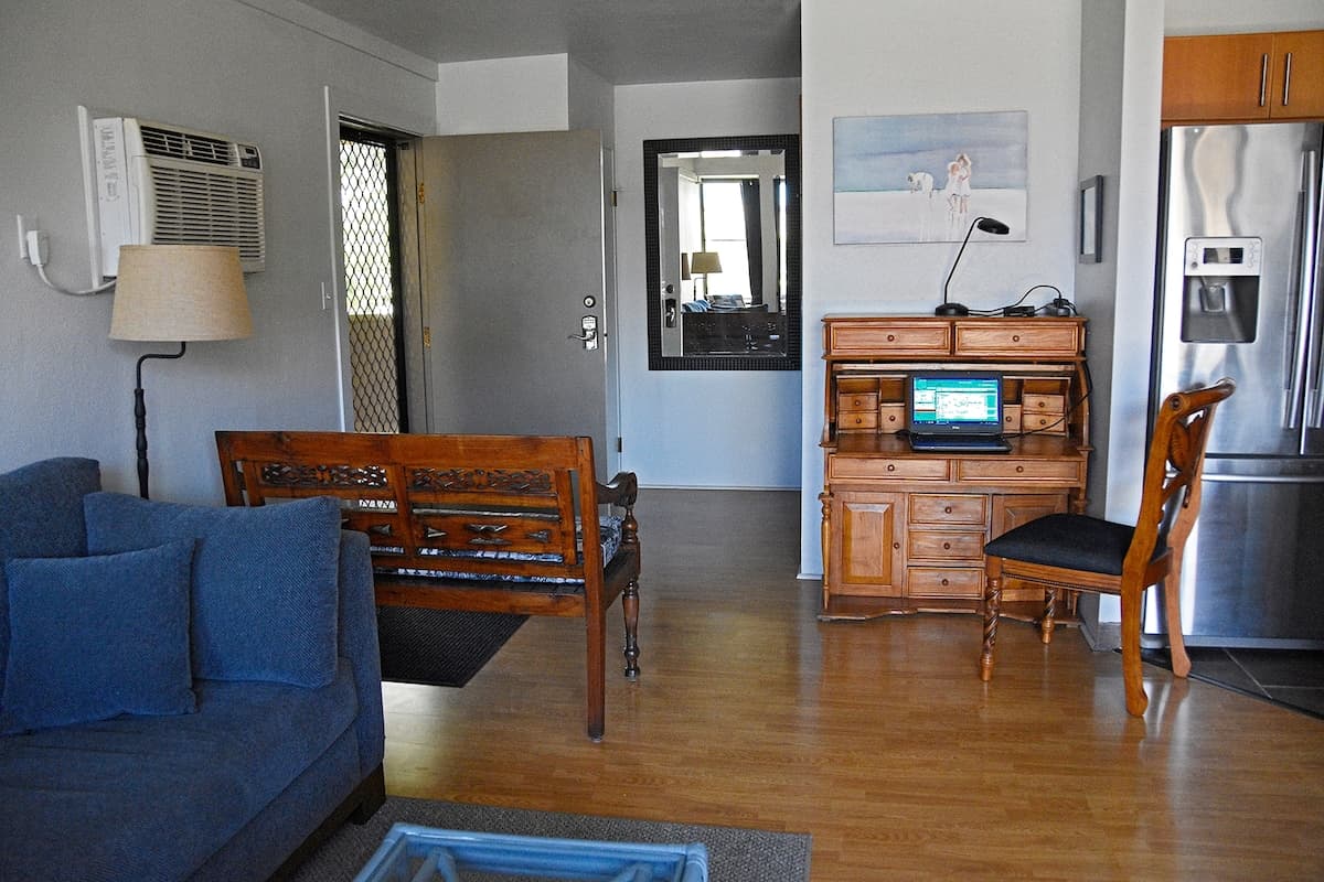 Condo in Kihei · ★4.94 · 2 bedrooms · 3 beds · 1 bath - Photo 2