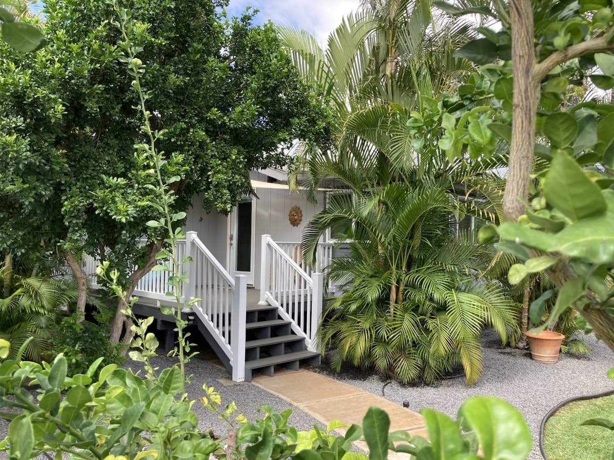 Cozy Beach Cottage, Kihei - One Block to the Beach - Photo 1