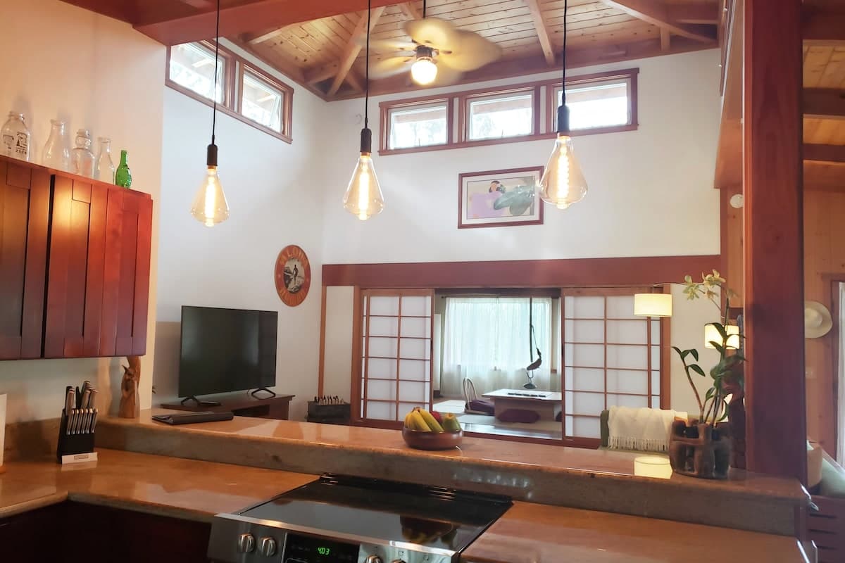 Home in Pahoa · ★4.97 · 2 bedrooms · 2 beds · 1 private bath - Photo 4