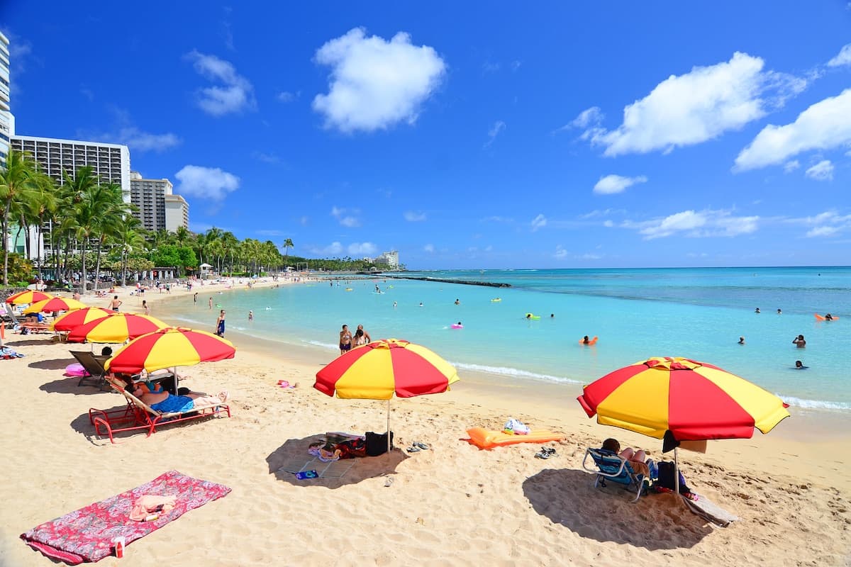 Condo in Honolulu · ★4.67 · 1 bedroom · 2 beds · 1 private bath - Photo 3