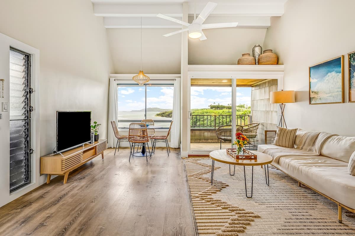 Townhouse in Princeville · ★4.96 · 2 bedrooms · 3 beds · 2 baths - Photo 4