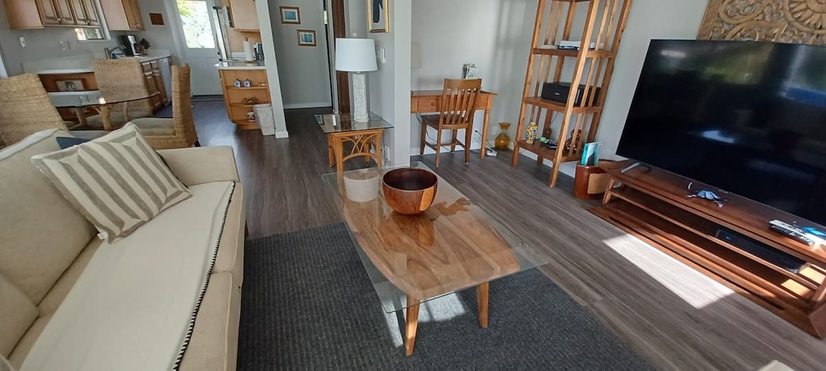 Condo in Kailua-Kona · ★4.68 · 2 bedrooms · 3 beds · 2.5 baths - Photo 2