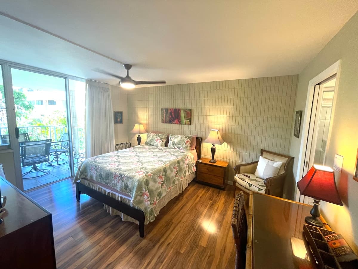 Condo in Kihei · ★4.9 · 2 bedrooms · 4 beds · 2 baths - Photo 5