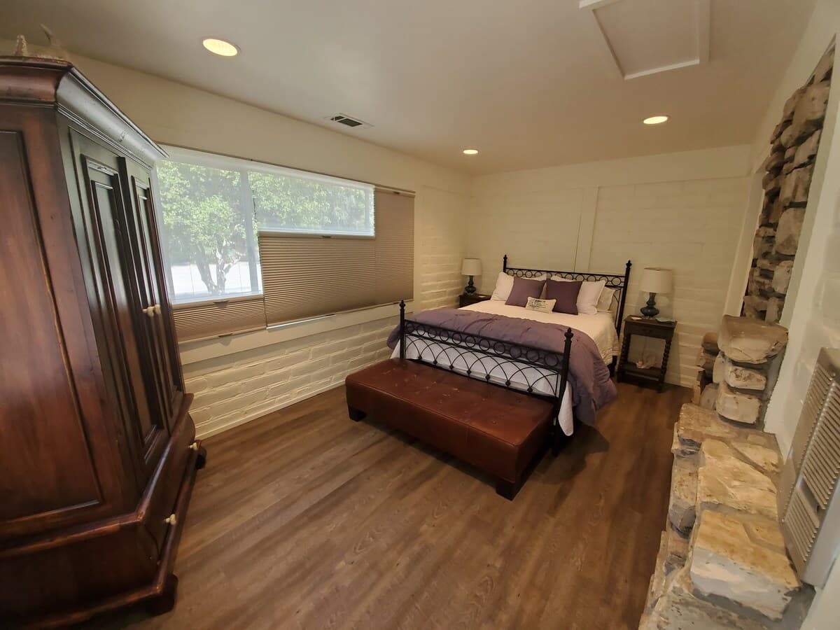 Historic Adobe by Mission Ranch & Beach - Photo 2