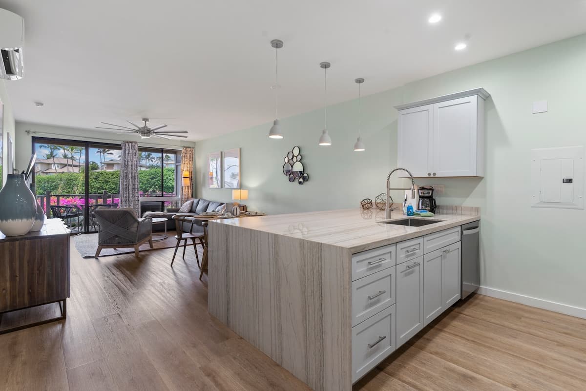 Condo in Wailea · ★4.94 · 2 bedrooms · 3 beds · 2 baths - Photo 2